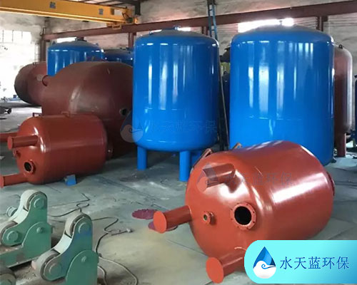 多介質過濾器出水有異味是什么原因?